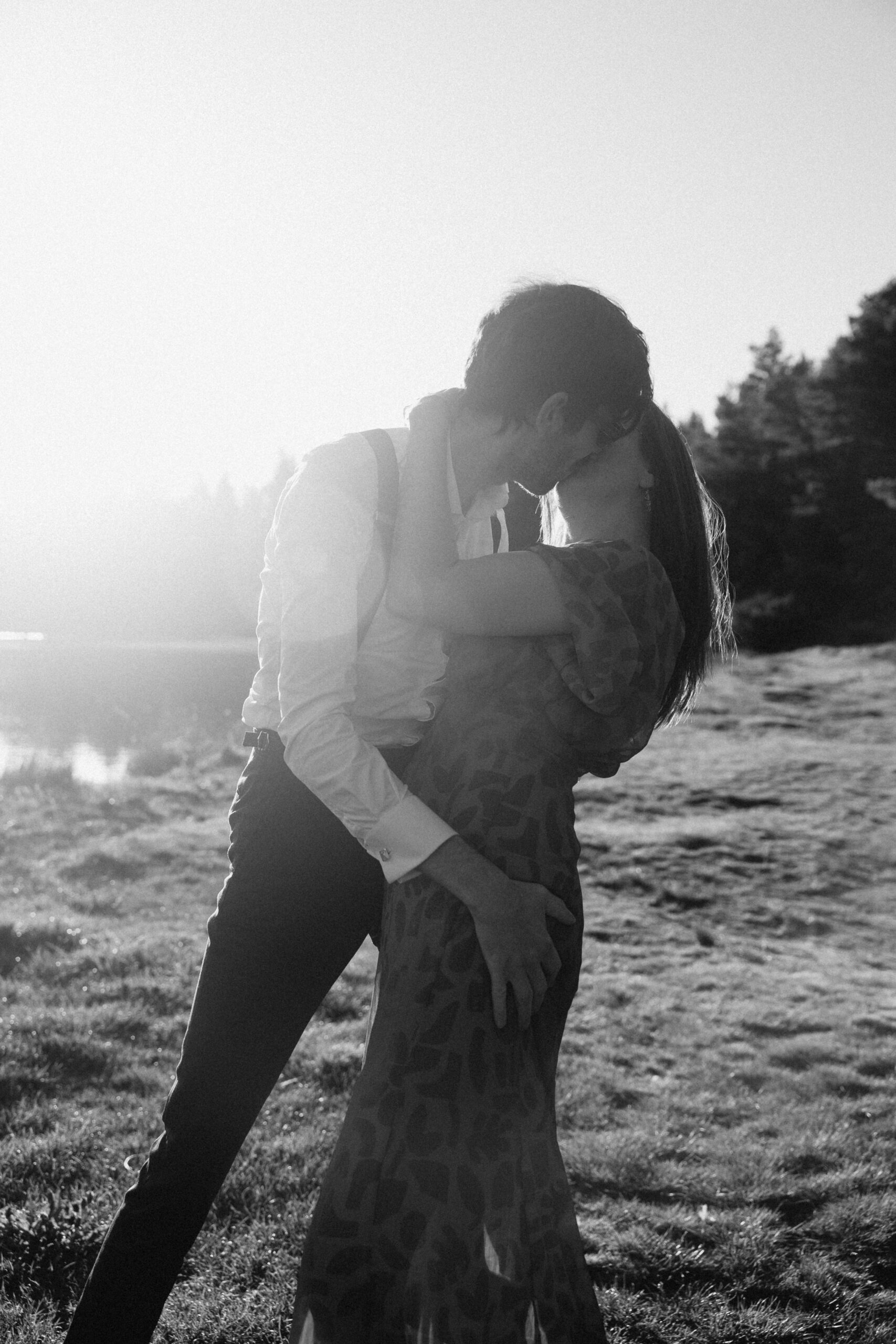 Séance photo de couple au lac Servières en Auvergne